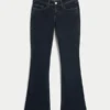 Blugi bootcut cu talie joasă și spălare închisă Blugi bootcut cu talie joasă și spălare închisă