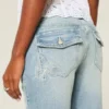Blugi bootcut cu talie joasă, spălare medie, brodați cu fluturi Blugi bootcut cu talie joasă, spălare medie, brodați cu fluturi