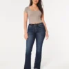 Blugi bootcut cu talie medie și spălare închisă Blugi bootcut cu talie medie și spălare închisă