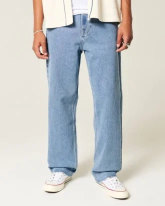 Blugi largi brodați, spălați mediu