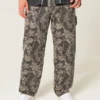 Blugi largi de pictor Camo Skater Blugi largi de pictor Camo Skater