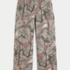 Blugi super largi camuflați Blugi super largi camuflați