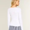 Bluză cu mâneci lungi și guler pătrat Bluză cu mâneci lungi și guler pătrat
