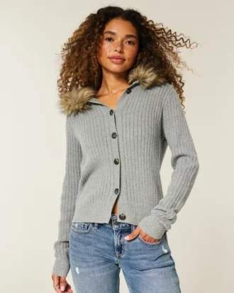 Cardigan cu glugă și bordură din blană artificială