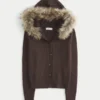 Cardigan cu glugă și bordură din blană artificială Cardigan cu glugă și bordură din blană artificială