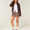 Fustă-pantalon mini cu talie înaltă și croi în A Fustă-pantalon mini cu talie înaltă și croi în A