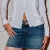 Fustă-pantalon mini din denim brodat, cu talie joasă Fustă-pantalon mini din denim brodat, cu talie joasă