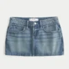 Fustă-pantalon mini din denim cu buzunar brodat cu stele Fustă-pantalon mini din denim cu buzunar brodat cu stele