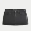 Fustă-pantalon mini din piele artificială Fustă-pantalon mini din piele artificială