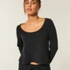 Gilly Hicks Always Cozy Waffle Bluză cu mâneci lungi și decolteu rotund Gilly Hicks Always Cozy Waffle Bluză cu mâneci lungi și decolteu rotund