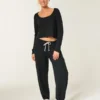 Gilly Hicks Pantaloni de jogging largi, confortabili, cu model waffle Gilly Hicks Pantaloni de jogging largi, confortabili, cu model waffle
