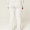 Gilly Hicks Pulover tricotat cu talie pliată și pantaloni bootcut Gilly Hicks Pulover tricotat cu talie pliată și pantaloni bootcut