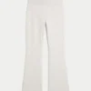 Gilly Hicks Pulover tricotat cu talie pliată și pantaloni bootcut Gilly Hicks Pulover tricotat cu talie pliată și pantaloni bootcut
