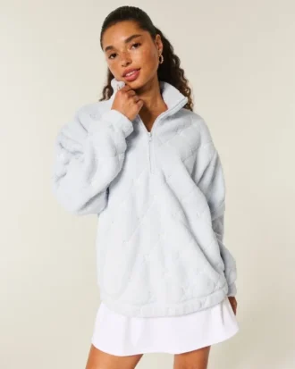 Hanorac cu fermoar pe un sfert de lungime, cu broderie Gilly Hicks Bow Sherpa