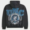 Hanorac cu glugă și imprimeu Boxy University of North Carolina Tar Heels Hanorac cu glugă și imprimeu Boxy University of North Carolina Tar Heels