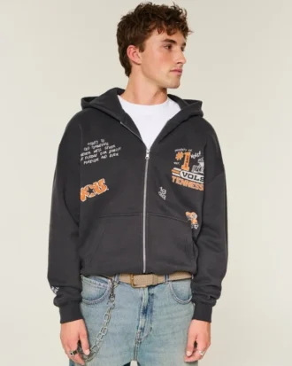 Hanorac cu glugă și imprimeu grafic Boxy Zip-Up University of Tennessee Volunteers Hanorac cu glugă și imprimeu grafic Boxy Zip-Up University of Tennessee Volunteers