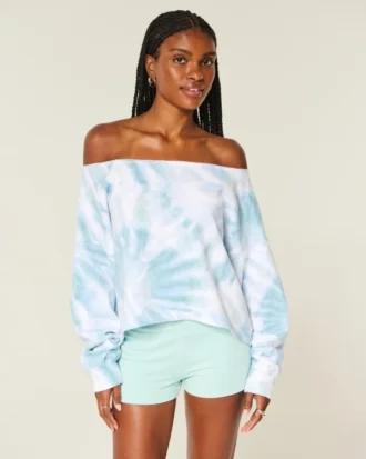 Hanorac cu umeri decupați, ușor de vopsit în tehnica tie-dye Hanorac cu umeri decupați, ușor de vopsit în tehnica tie-dye
