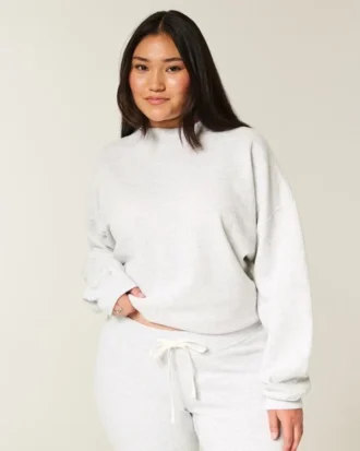 Hanorac oversized cu guler înalt Hanorac oversized cu guler înalt