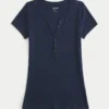 Henley cu mâneci scurte Y2K Henley cu mâneci scurte Y2K