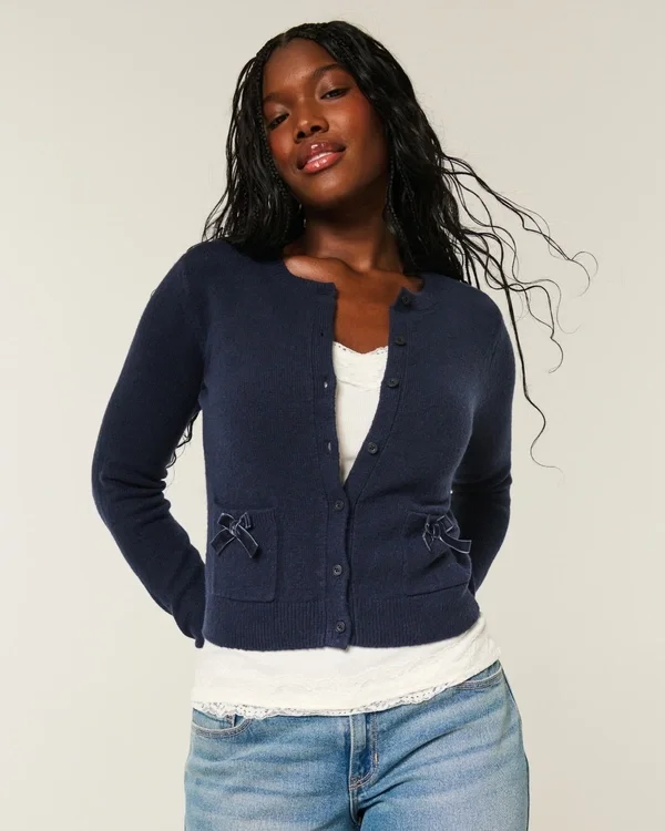Hollister Cardigan confortabil cu buzunare în formă de fundiță Hollister Cardigan confortabil cu buzunare în formă de fundiță