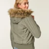 Jacheta bomber căptușită cu blană artificială Jacheta bomber căptușită cu blană artificială