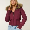Jacheta bomber cu garnitură din blană artificială Jacheta bomber cu garnitură din blană artificială