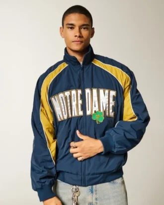 Jacheta universitară Fighting Irish cu imprimeu grafic Jacheta universitară Fighting Irish cu imprimeu grafic