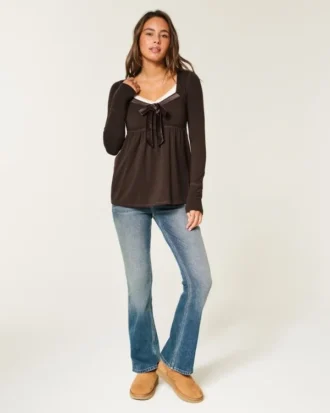 Lansare Holiday Vault Top babydoll din tricot cu satin și legătură în față