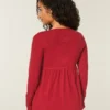 Lansare Holiday Vault Top babydoll din tricot cu satin și legătură în față Lansare Holiday Vault Top babydoll din tricot cu satin și legătură în față