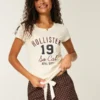 Mini pantaloni scurți din flanelă cu cravată din satin, din colecția Holiday Vault Mini pantaloni scurți din flanelă cu cravată din satin, din colecția Holiday Vault