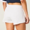Mini pantaloni scurți din fleece cu dungi laterale