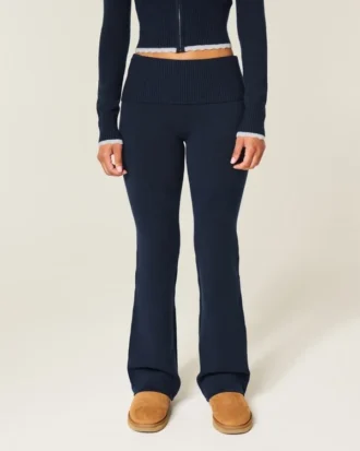 Pantaloni bootcut cu pliu din tricot Gilly Hicks