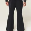 Pantaloni de trening bootcut Pantaloni de trening bootcut
