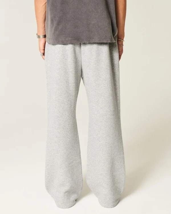 Pantaloni de trening bootcut Pantaloni de trening bootcut