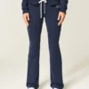 Pantaloni de trening bootcut cu grafică numerică Pantaloni de trening bootcut cu grafică numerică