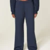 Pantaloni de trening cu buzunar în formă de inimă și croi larg Pantaloni de trening cu buzunar în formă de inimă și croi larg