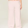 Pantaloni de trening cu buzunar în formă de inimă și croi larg Pantaloni de trening cu buzunar în formă de inimă și croi larg