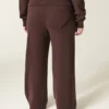 Pantaloni de trening cu buzunar în formă de inimă și croi larg Pantaloni de trening cu buzunar în formă de inimă și croi larg