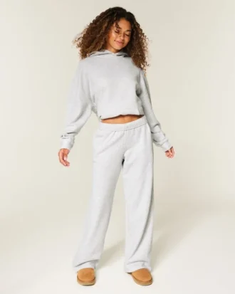 Pantaloni de trening cu croi larg