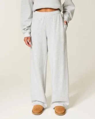 Pantaloni de trening cu croi larg