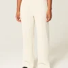 Pantaloni de trening cu croi larg Pantaloni de trening cu croi larg