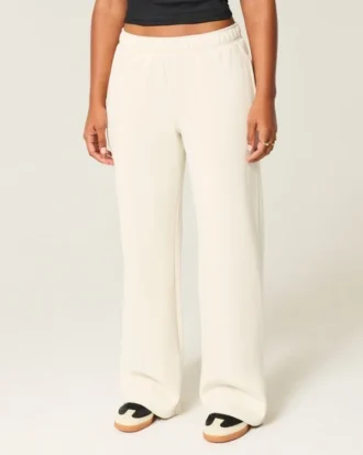 Pantaloni de trening cu croi larg
