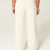 Pantaloni de trening cu croi larg Pantaloni de trening cu croi larg