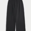 Pantaloni de trening cu croi larg Pantaloni de trening cu croi larg