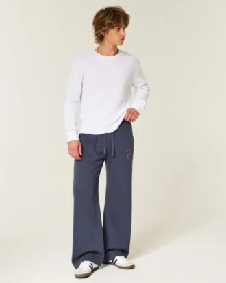 Pantaloni de trening cu grafică numerică și croi bootcut