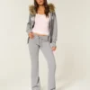 Pantaloni de trening cu logo grafic Pantaloni de trening cu logo grafic
