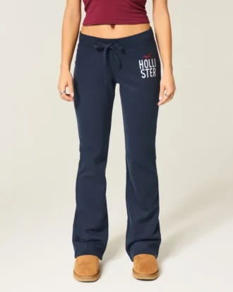 Pantaloni de trening cu logo grafic
