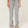 Pantaloni de trening cu logo grafic Pantaloni de trening cu logo grafic