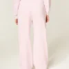 Pantaloni de trening cu picior larg și logo grafic Pantaloni de trening cu picior larg și logo grafic