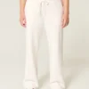 Pantaloni de trening drepți Pantaloni de trening drepți